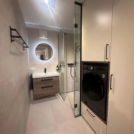 Design I Zentrum I Garage I Dachterrasse I Waschtrockner *