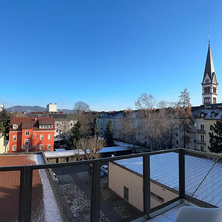 Design I Zentrum I Garage I Dachterrasse I Waschtrockner *